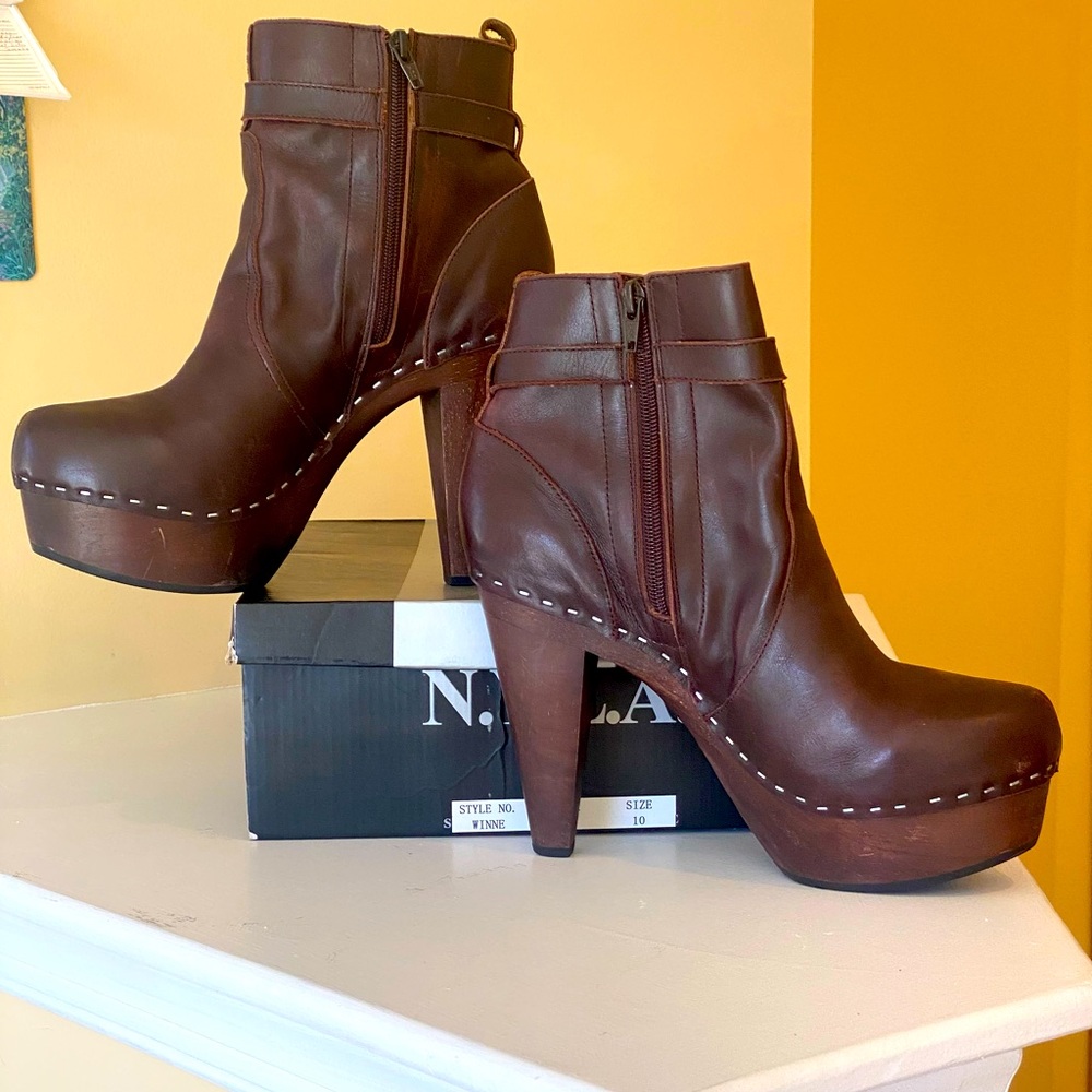 Brown leather high heel platform booties
